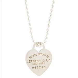 Tiffany & Co. Return to Tiffany Heart Tag pendant